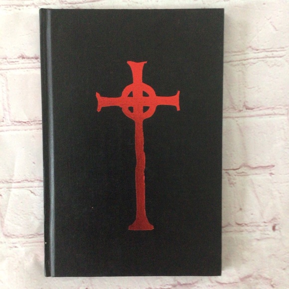 Vintage Other - Vampire Hunter D:Bloodlust Hardcover Book